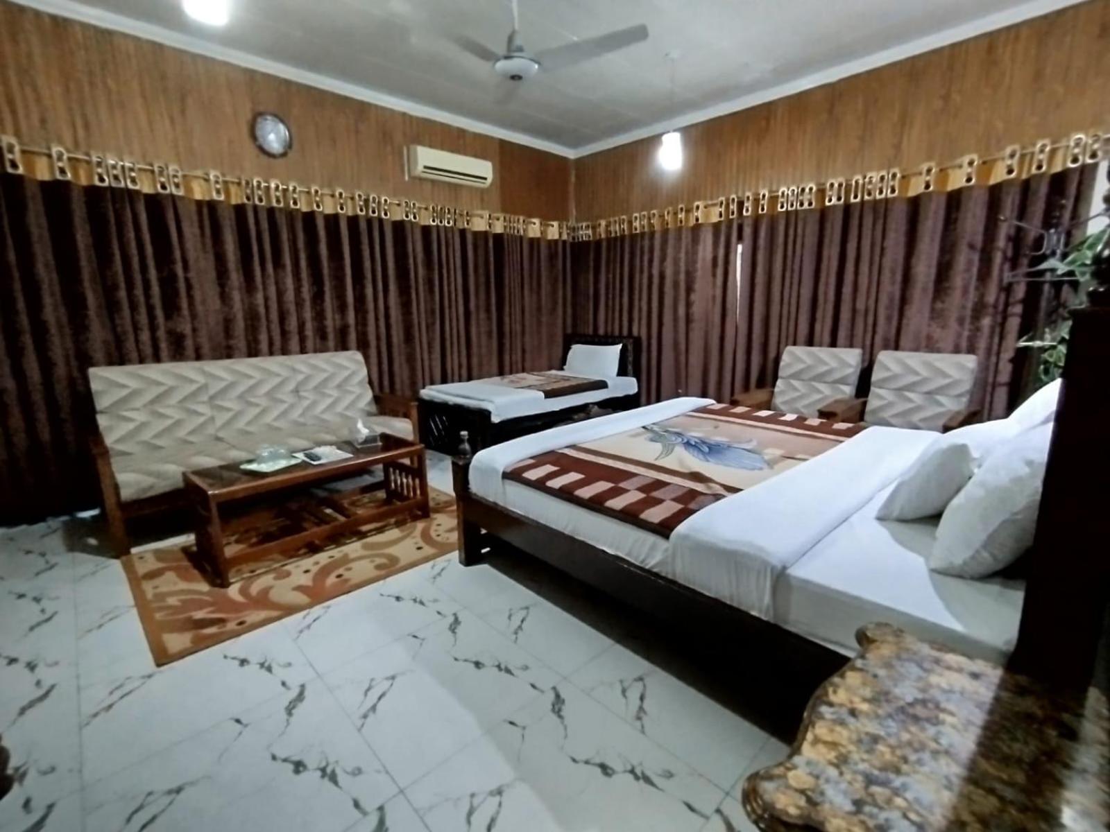 Alaf Laila Guest House Abbottabad Exterior photo