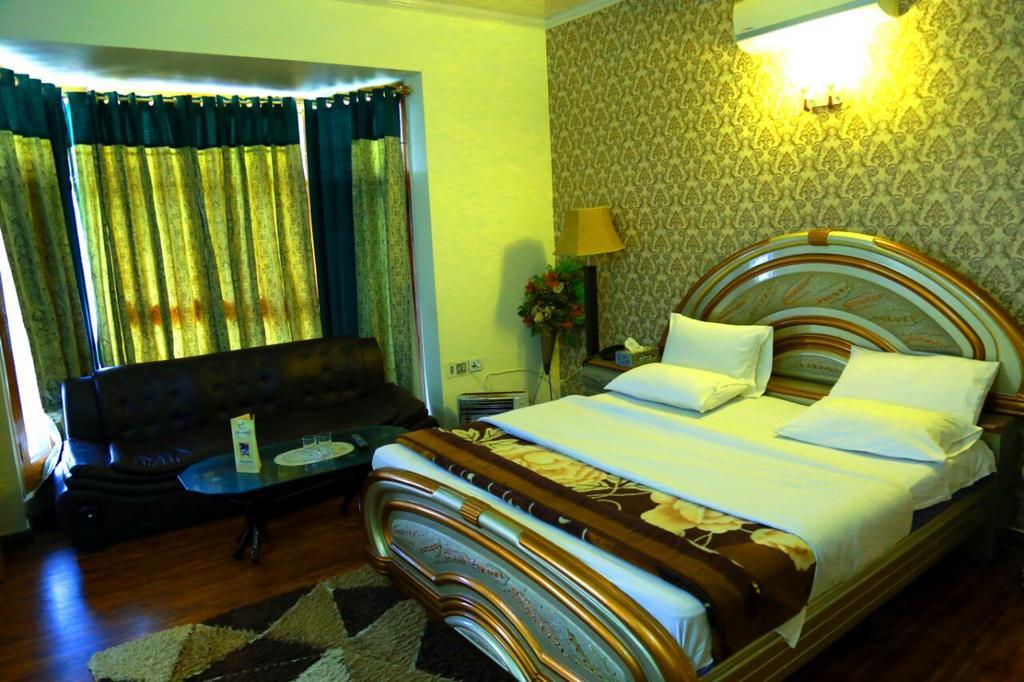 Alaf Laila Guest House Abbottabad Exterior photo